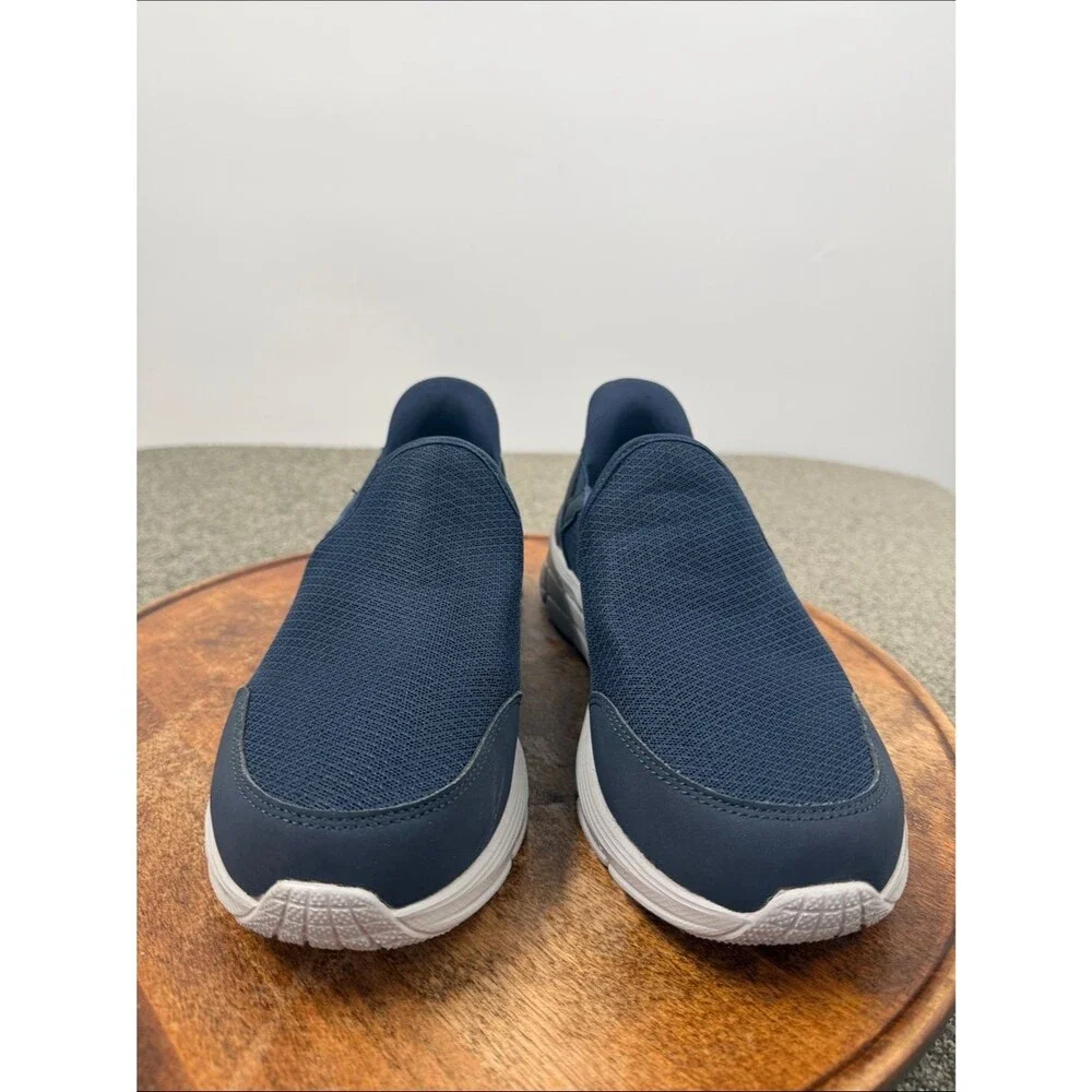 Skechers Shoes Mens 8.5 Hands Free Swift Fit Slip On Sneakers Memory Foam Casual